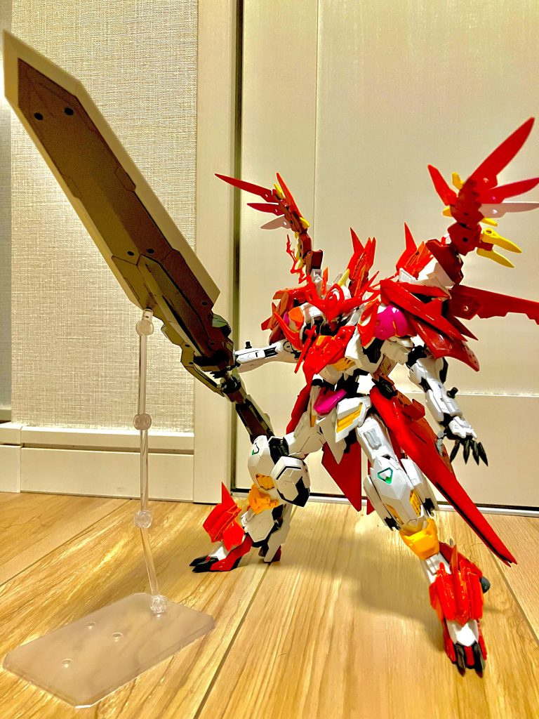 旧作のバルバトスカルラも扇刀を装備してたのでバスターソードを改造してそれっぽくするのもありかもしれない