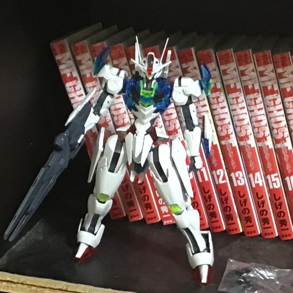 このクリアカラーのエアリアルを光沢塗装したあと思います！