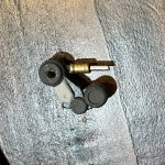 膝のシリンダー改修しました。シリンダーに穴開けて1mmのアルミ線入れて若干ですが[…]