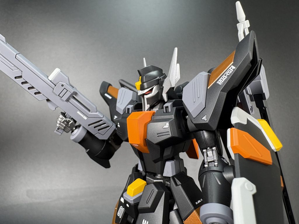 リデラード機『ガーネット』オレンジ メタリックオレンジ(T)薄オレンジ キャラクターイエロー(C)濃オレンジ オレンジ(C)