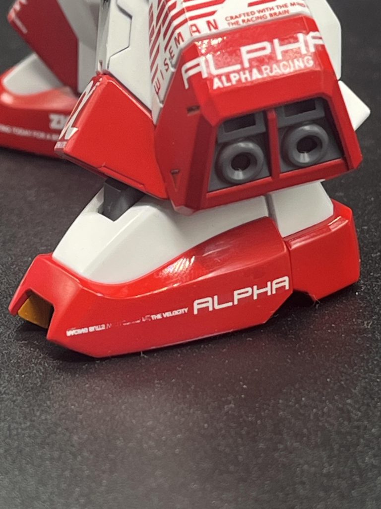 研ぎ出しをする予定で進めていましてが、一発目に磨いたソール部分で失敗して路線変更して軽めに全体を磨くだけにしました！クリアー層が薄すぎたようです…学び。