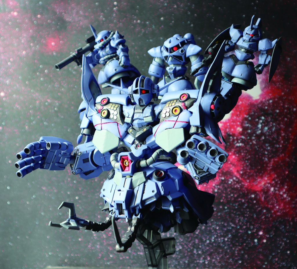 隠し腕は、右腕がビグロ、左腕がザクレロです。