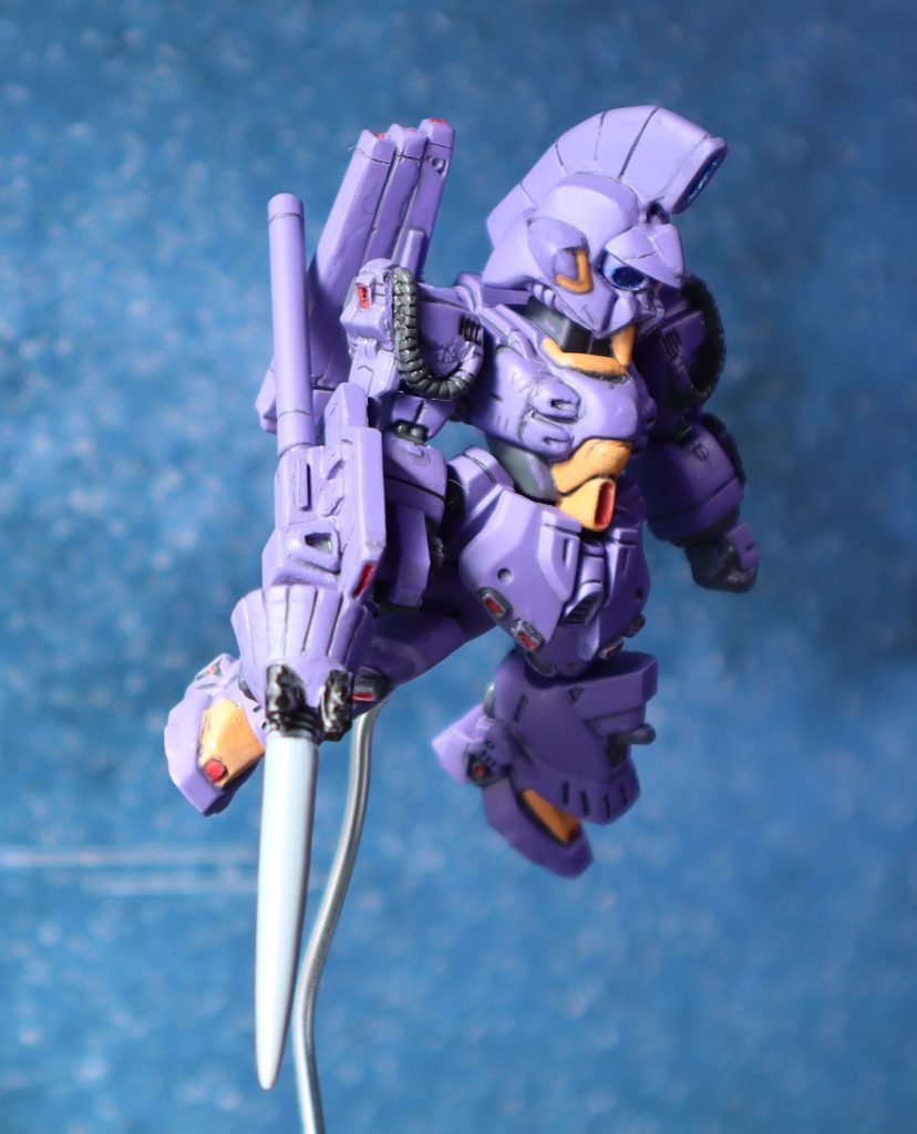 ショットランサーはベルガ・ギロスと形状がかなり異なるため、プラ板とプラ棒で作成しました。