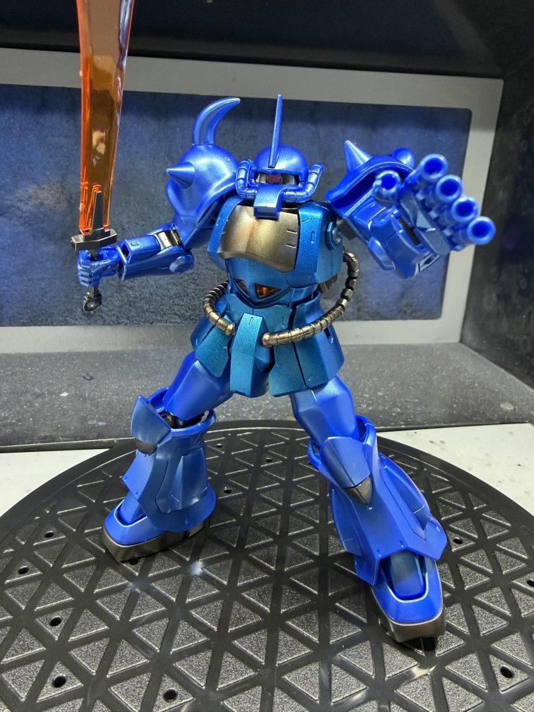 塗装の練習なのでゲート跡や傷があります