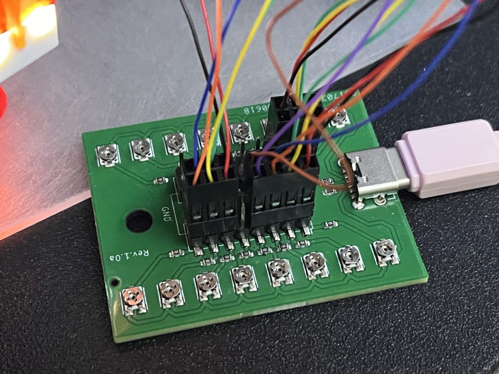 LEDの制御には、TLP-LM01 を使用しています。コンパクトな構成で扱いやすく、今回のような発光改造にも手軽に組み込めました。配線もシンプルにまとめられるため、取り回しに悩むことなくスムーズに実装できています。発光の安定性も高く、撮影時も問題なく点灯させることができました。👉 TLP-LM01https://www.amazon.co.jp/dp/B0FFB8D7DZ