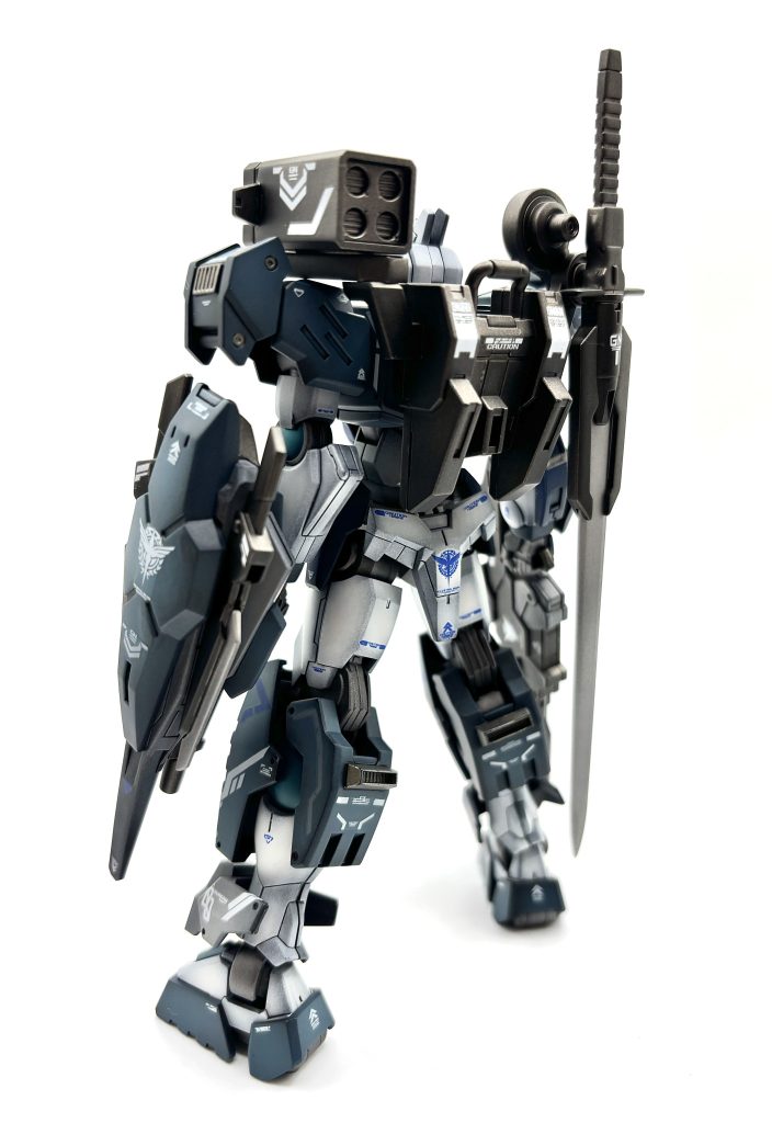 バックショット。通常のクアンタよりマッシブでかっこいいです。