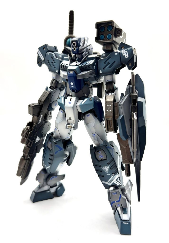 カラーリングは重火器系と言う事でヘビーアームズ改をイメージしました。