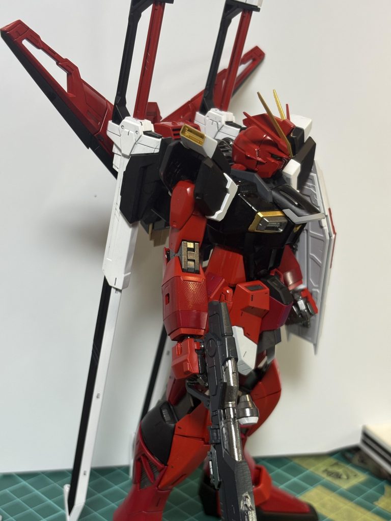 外装は2種類の赤で情報量アップを！ガイアノーツプレミアムレッドMr.color マルーン内部フーレム　ガイアノーツ　スターブラストアイアン&nbsp;&nbsp;