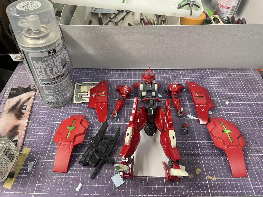 ①仮組 前②仮組 後③塗装中➃組み立てフェイズ使用した色↓イタリアンレッド黒鉄色MSレッドメタリックブラックオリーブドラブジャーマングレイ