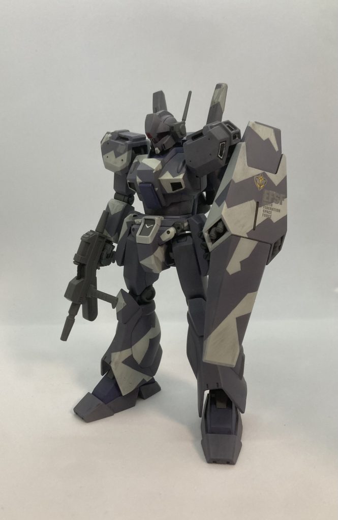 迷彩は結構得意なので、あんまり時間は掛かりませんでした。また1週間で作ったので結構粗が目立ちますがご容赦を...