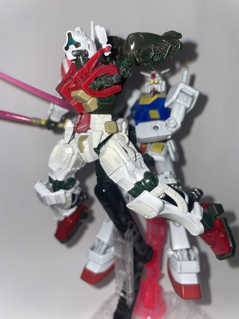 復讐に燃える量産機、ゲェムカモフゥッ!!スティグマ軌道ビーム・スプレーガン構えるビームサーベルで接近戦スティグマ攻撃スガイ「ただいま．．．ぼうや．．．」