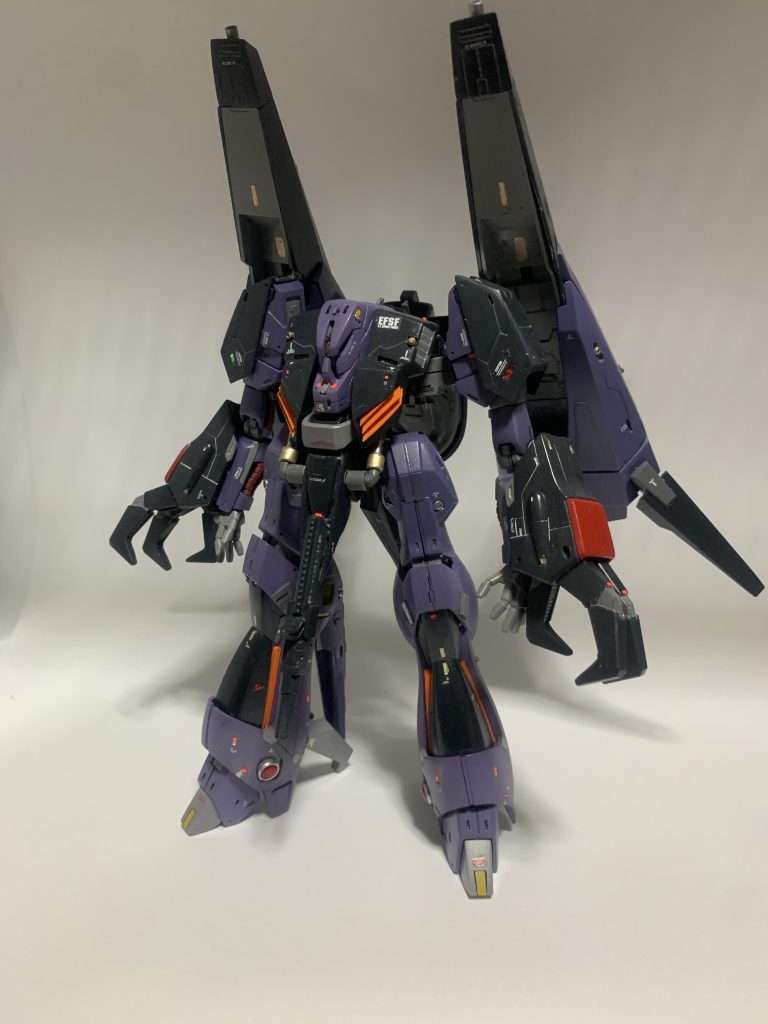 結構いじりました、それにしてもメッサーラはデカい。HGとは思えない程です。
