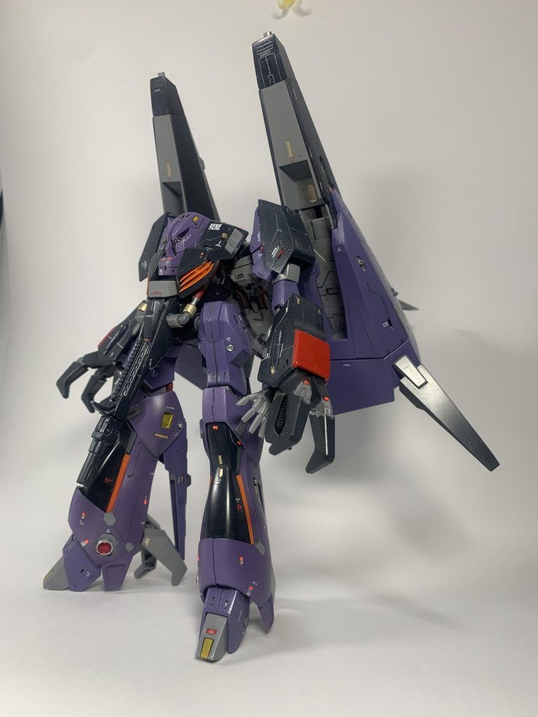 さすが天才パプテマス様の作ったモビルスーツですね。(zaku-kao4)