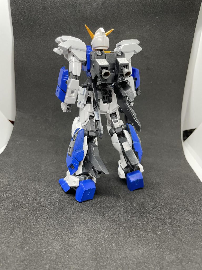 汎用型バックパック追加のバーニアを取り付けたペイルライダーと同型のバックパック、性能はフラットながら高い推力を得ているがあくまで汎用型であるため実戦では状況に応じて換装する