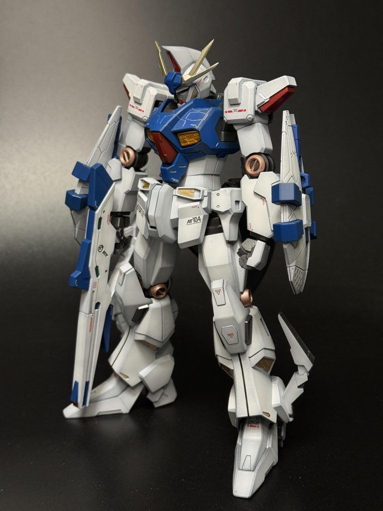 中身。オデュッセウスガンダム自体はシンプルな作り。
