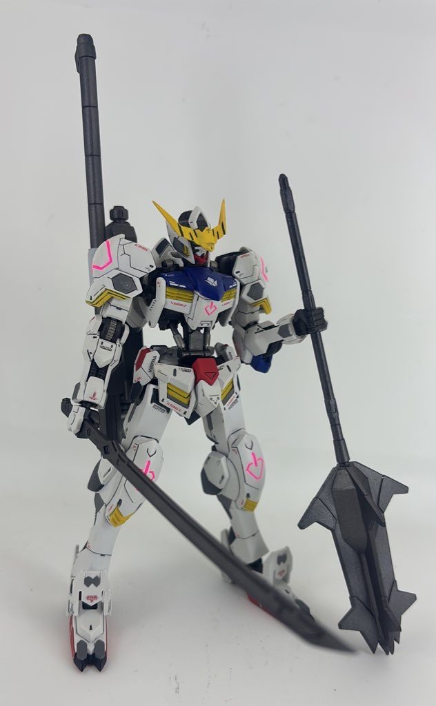 最後に全部盛りでパシャリ！ツインアイが暗すぎますが今回はなかなかイケメンフェイスになりましたね！