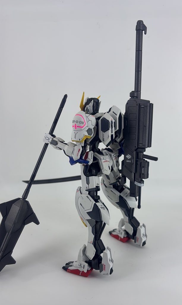 MGに負けないカッコよさを目指したい！ということで各種スジボリやシャープ化、デカールワークで仕上げてみました。1000円台のキットですがかなーりエッジが丸いので結構苦労しました。