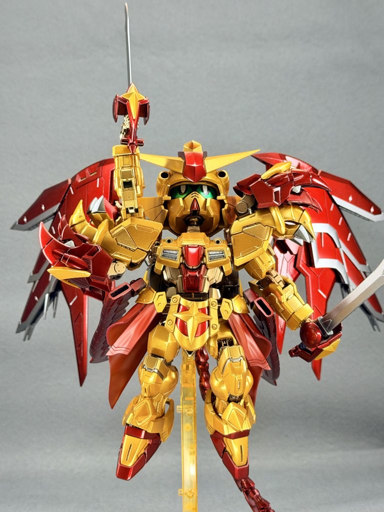 ゴールドはガイアのプレミアムブリオンゴールドとスターブライトゴールド、フレームは同じくガイアのパールカッパーを使用しました。ブリオンゴールドかなりギラつきますね。スペリオルドラゴンにはピッタリかと。