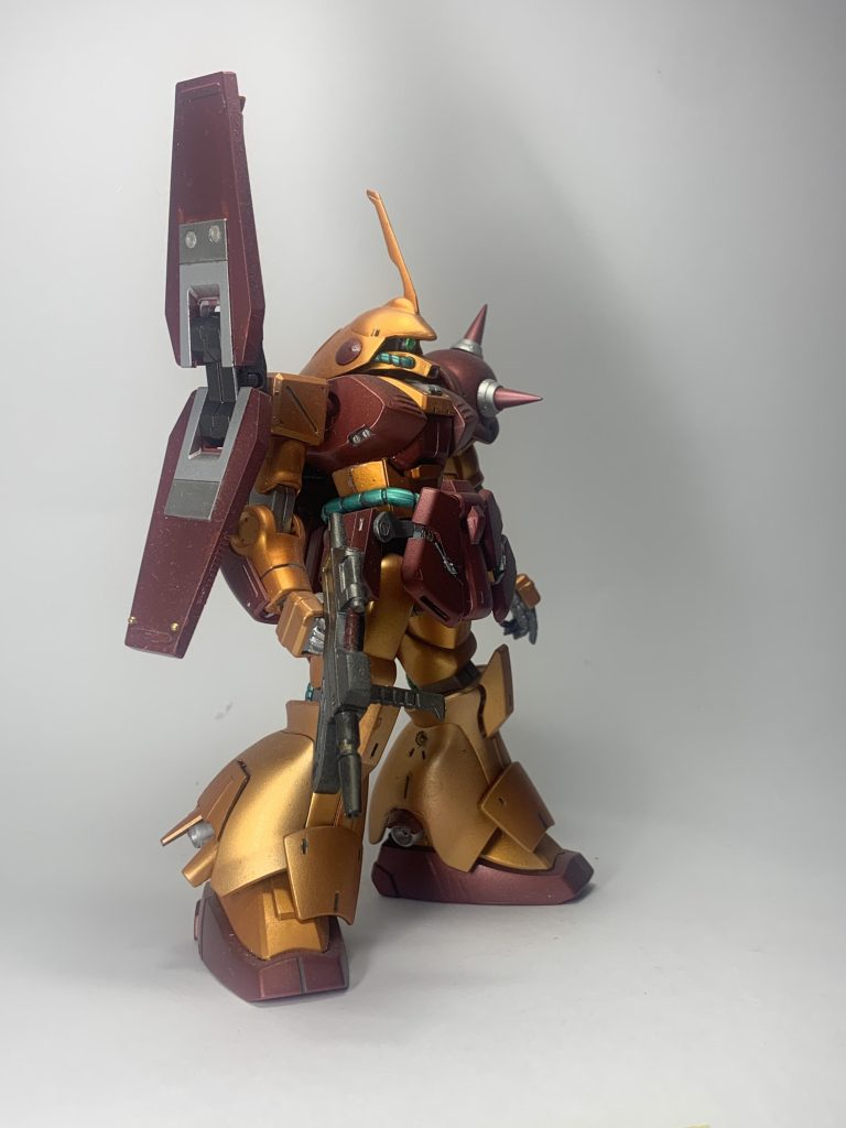 この特殊な肩アーマーが痺れる！！(gundam-kao6)