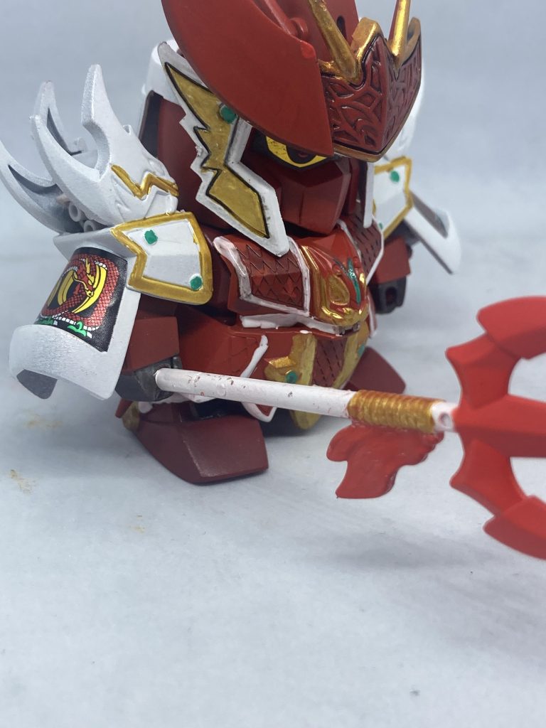 最初、角や飾りが折れてしまったりとトラブルに見舞われましたが、やっと重い腰を上げ、製作をば