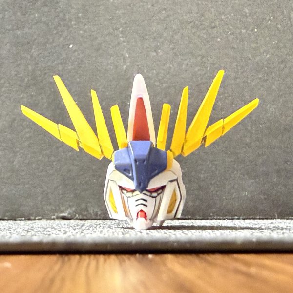 現在開発中のオデュッセウス級ガンダム2号機、3号機のテストヘッドが完成！！左が2号機アルケイデス右が3号機ペルセウスになります！2号機のアルケイデスはアナハイム製でフィックス・アルゴスユニット装備を前提の機体になります。3号機はサナリィ、ブッホエアロダイナミクスの2社によりオデュッセウスガンダムの予備機をベースに改修を受けた設定です。（5枚目）