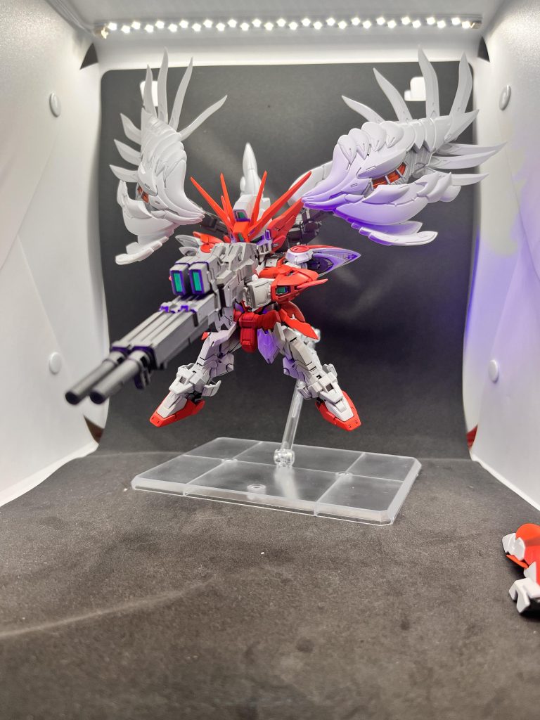 全然分かりにくいですがセンサー系は全部蛍光色塗ったのでブラックライトで光ります写真だと全然そうは見えないけど…