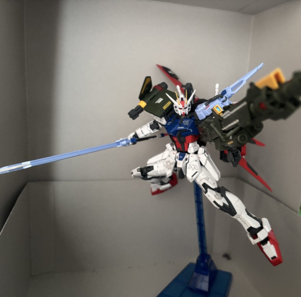 SEEDの中でムウさんは結構好きなので完成できて良かったです。これまで水転写式デカールが苦手で避けてきたのですがチャレンジして見ました遠目から見れば割とちゃんとなってるので良かったです。