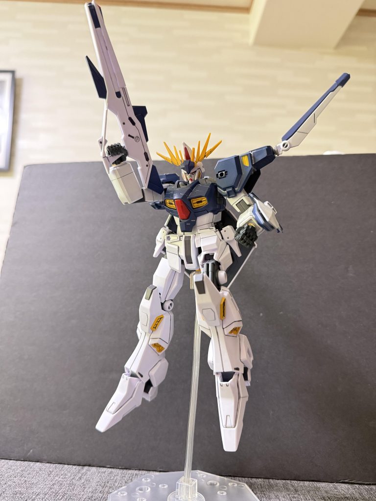 ●計画の結末しかし、シャアの反乱の早期終結とその後の軍縮政策により、計画は凍結される。完成していた機体群も実戦投入されることなく封印されたが、U.C.0105に発生したマフティー動乱を契機に状況は一変する。ニュータイプ戦力の再脅威化を受け、セカンドGP計画は再評価され、特にアルケイデスガンダムは宇宙戦闘適性制圧能力サイコミュ運用能力を高く評価され、再び戦場へと投入される可能性を持つ機体として復活することとなった。