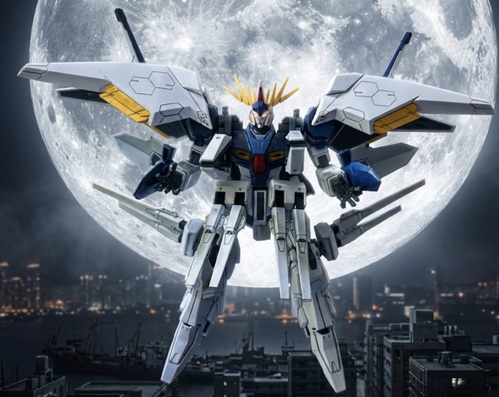 【呼称について②】しかし、本機の開発主任であるニナ・ウラキは、この呼称を頑なに拒否していた。彼女はガンダムに花の名を与えること自体を嫌悪しており、その理由について「花はいずれ散るもの。不吉だ」と語っている。また、過去に自身が関わったガンダム開発計画における経験が強い精神的外傷として残っており、それがこの価値観に影響しているとされる。そのため、開発チーム内で「ホワイトリリィー」という呼称が口にされるたびに、ニナは必ず「ヘラクレス、もしくはアルケイデスガンダム・フィックス・アルゴスユニット装備形態と呼びなさい」と訂正していたという。このエピソードは、本機が持つ美しさと破壊力、そして開発者の内面に刻まれた過去の記憶とが交錯する象徴的な逸話として語り継がれている。