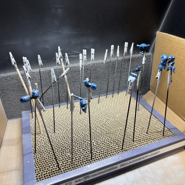 サーフェイサーを塗って傷を確認して、ヤスリで削りました✨2000番から8000番テカテカに✨その後超音波洗浄器で掃除！すっきりしました。（2枚目）