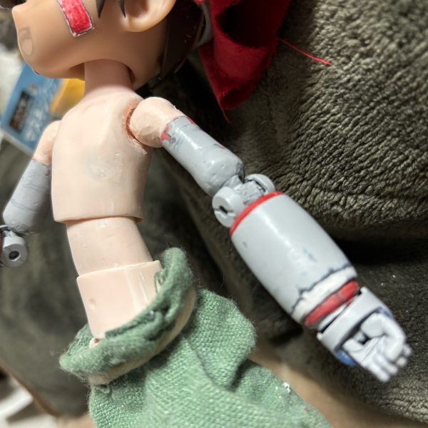 ジオン兵らしく四肢 が 機械&nbsp;に差し替え られて兵装&nbsp;もデザインも良く見るフォルム（今の所）😁ドールヘッド１／６（イモモドール チョコ）１２ミリ ドールアイドールボディ１／６セリアドールボディが加工に最適解の様です＾＾&nbsp;&nbsp;（4枚目）