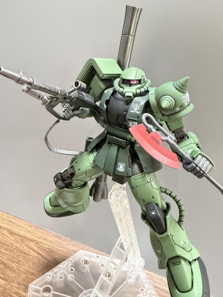 ジオリジンのザクですがHGでもデカール付いてるしかなりカッコイイです✨