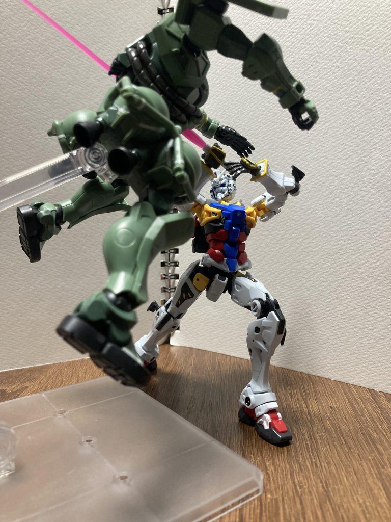 「あれが、連邦軍のモビルスーツの威力…」