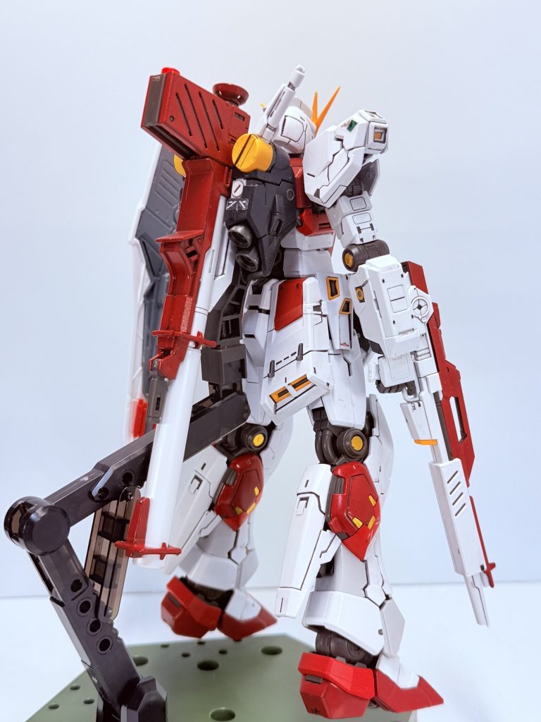 しばらくして地球連邦軍内でUC計画が立ち上がると、倉庫で眠っていた本機を蘇らせデータ収集用のテスト機として様々なテストを行うこととなった。