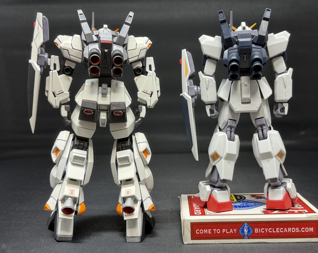 バーザムのバックパックをリアスカートに持ってきています