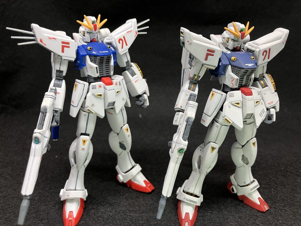 過去作と比較左が成形色部分塗装、右がシタデル筆塗りですF91は純白の方が似合うかも？真っ白に黒のスミがバッキバキに入ってますが、これはいまだに好きなんでしばらく続くかと思われます。デカールの貼り方もそんなに変わってないですね