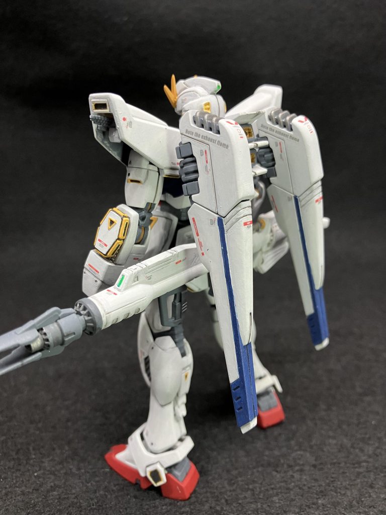 ヴェスバーいやーカッコいいです。大好きです。グリフォンの羽根、パクっちゃったごめん、て話も大好きです以上です！ご覧いただきありがとうございます！