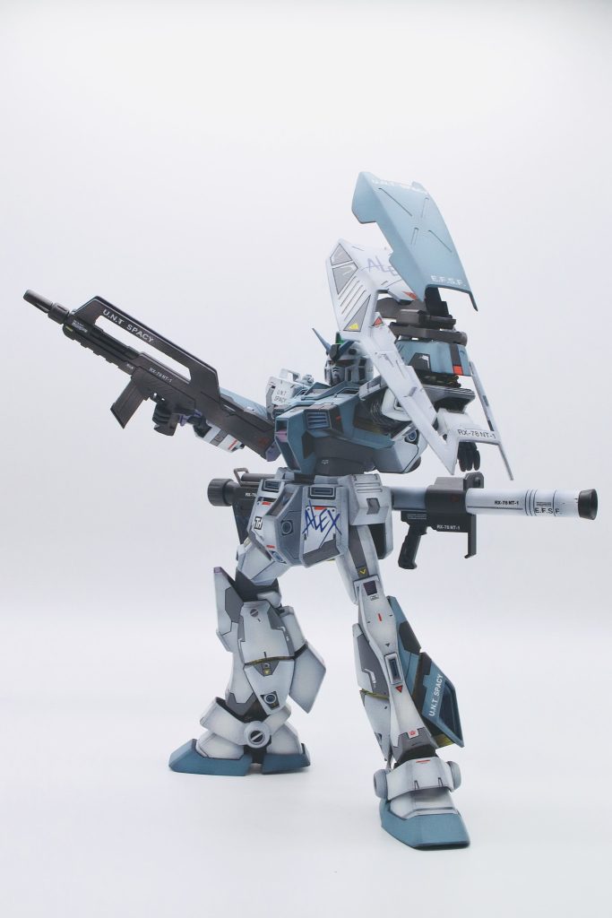 この新解釈のシールドのギミック考えたバンダイさんは神ですね