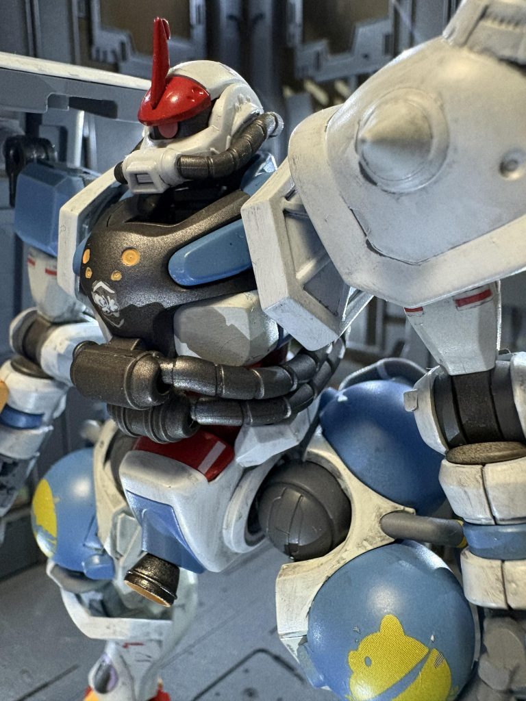 ポメラニアンの黄色デカールがなかなかの張り辛い🥵