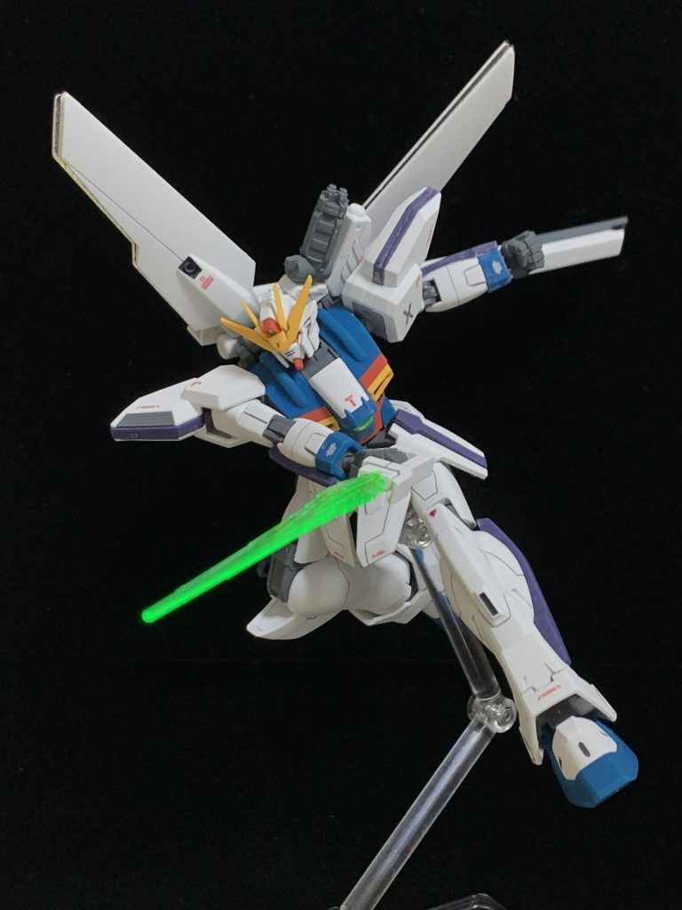 ビームソード。大型というには少し長さが足りない気もしますが迫力あります。