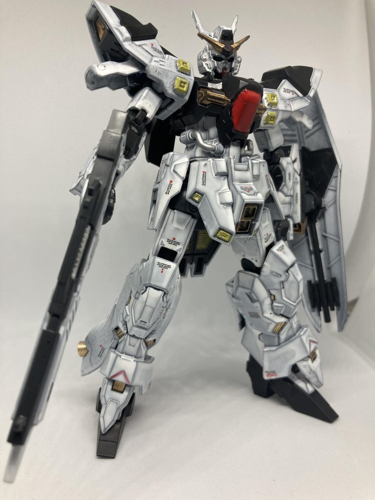 機体色もνに寄せてみたので、違和感は無いような気がします