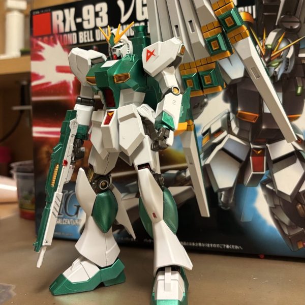 杏◯堂テーマカラーνガンダム