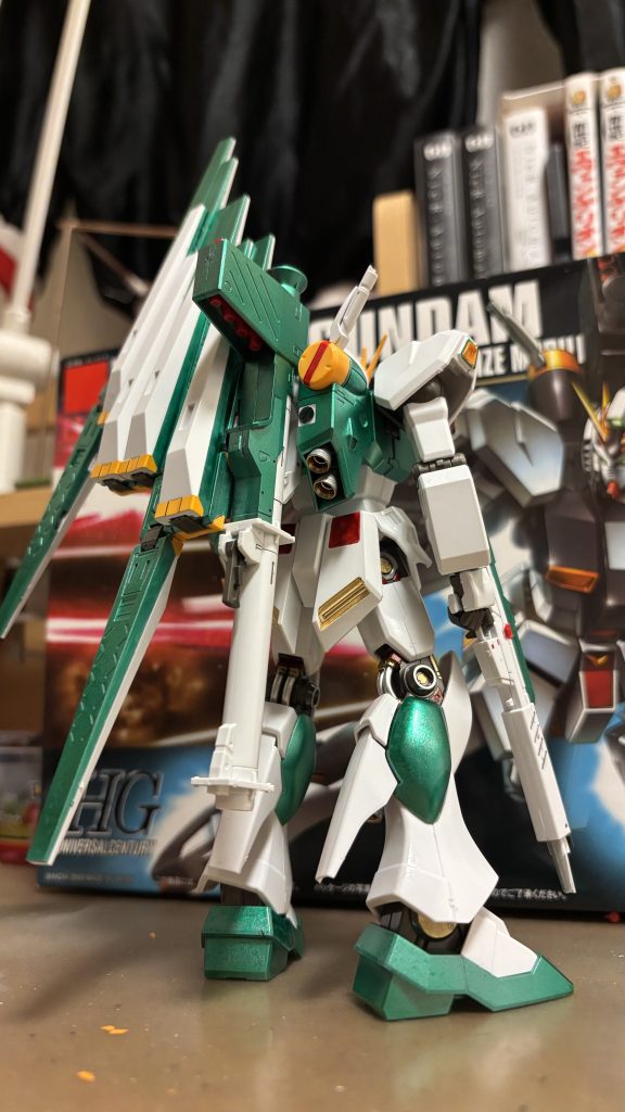 後ろ膝裏のパイプがお気にポイントです。&nbsp;