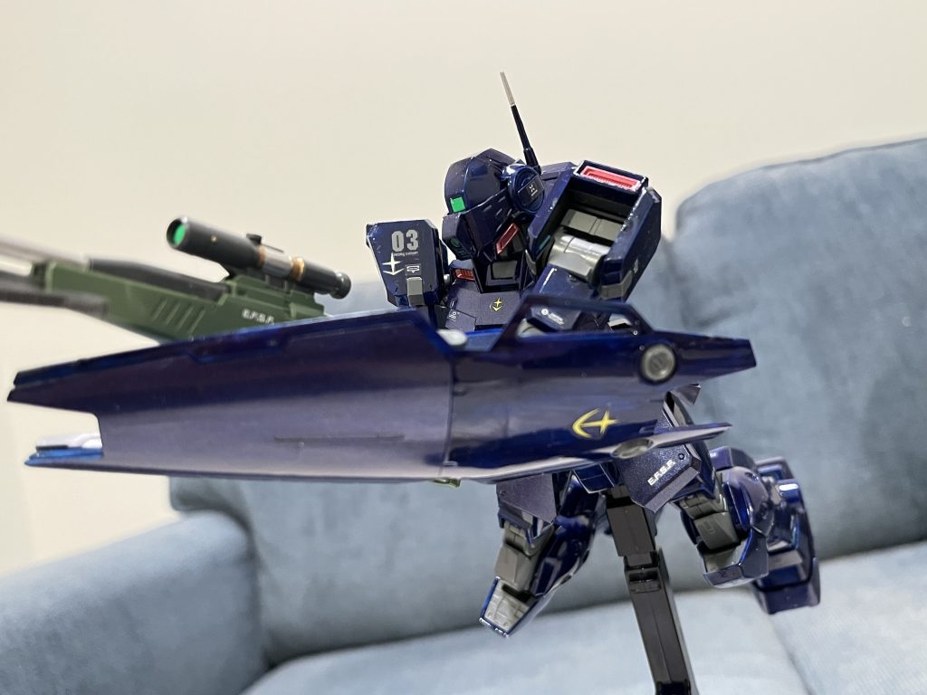 ちなみにマーキングは勝手に「03」にしました。3番機という意味を持ちながら、08小隊よりサンダースの「俺は死神じゃない」の気持ちを込めて全滅の呪いを絶やすのもあります。