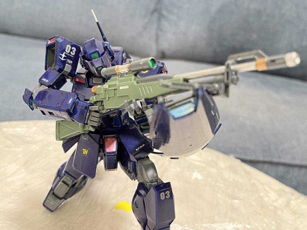 フレームはガンダムVer 2.0のものを流用して可動域が広くてどんなポージングもできると思います。