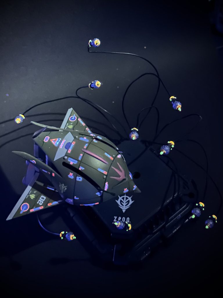 そして5年ぶりにビットに蛍光塗料塗ってお約束のＵＶライトで光らせて5年越しの自己満足完了です（笑）