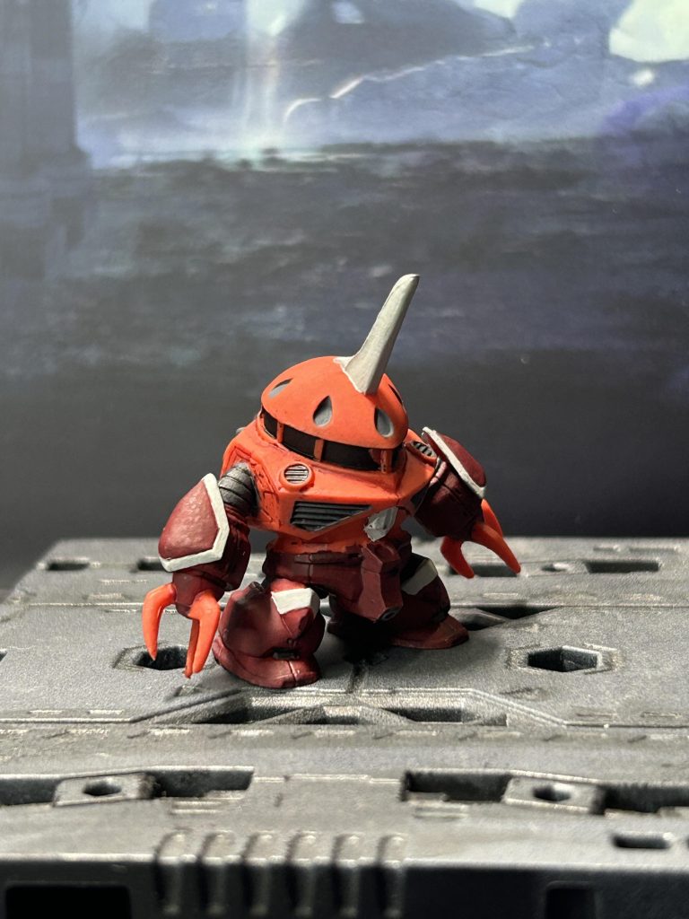 色付きのガシャも出るらしいですが、確率はすごく低いみたいなので、部分塗装もいかがでしょうか。閲覧ありがとうございました。