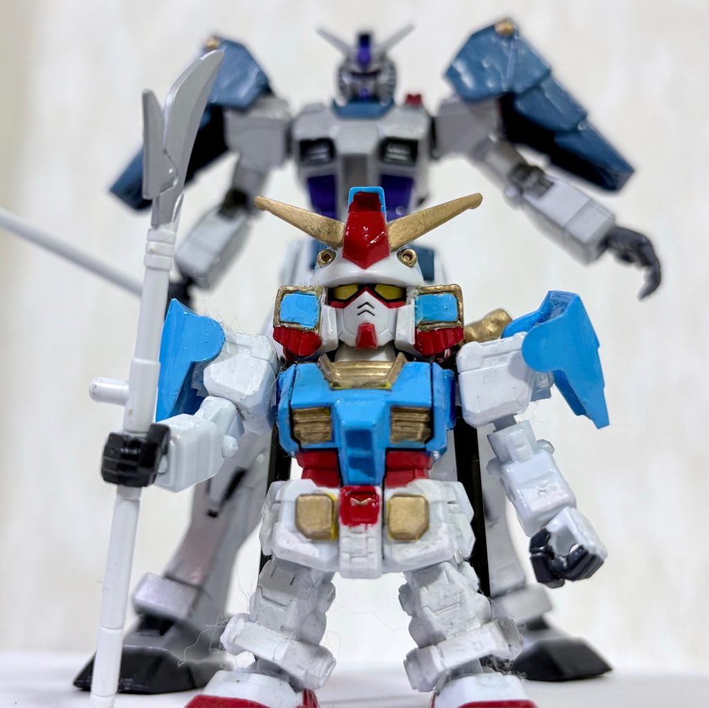 元ネタ。これは過去にマイクロウォーズのガンダムを改造した「武者影頑駄無」。リアルタイプでやるとどうなるかをシミュレートして作った。