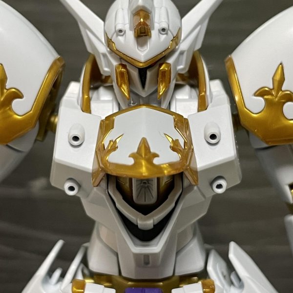 ブラックナイトスコードカルラの各部シャープ化、バルカン穴あけなど徹底改修中。本体の塗装がほぼ終わりました。（4枚目）