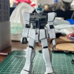 作っていたグスタフ・カール、プラ板で作った籠手のディテールに悩んで進まなくなって[…]